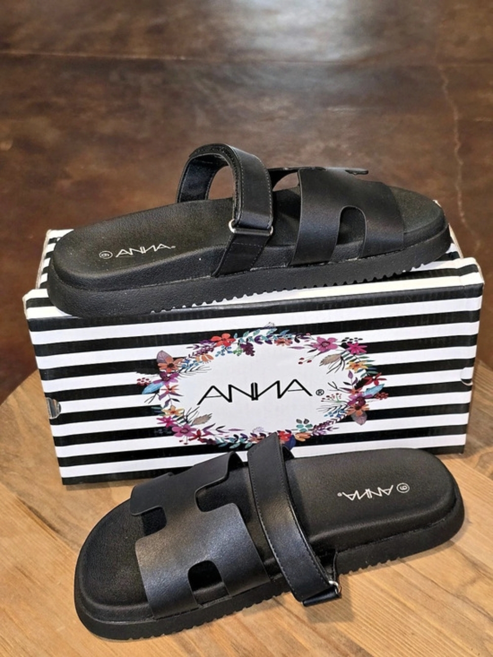 Anna Tahiti-1 Black Double Strap Velcro Slide Sandals Women’s 9